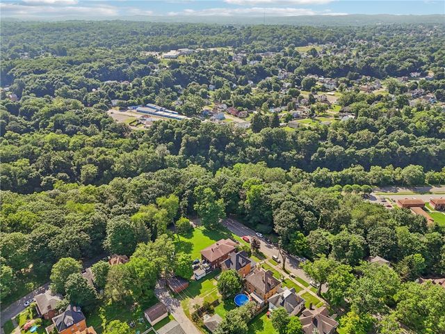 407 E LINCOLN AVENUE, New Castle, PA 16101