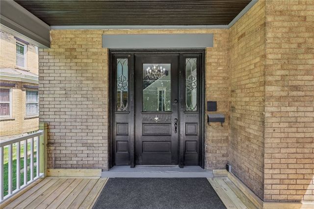 407 E LINCOLN AVENUE, New Castle, PA 16101