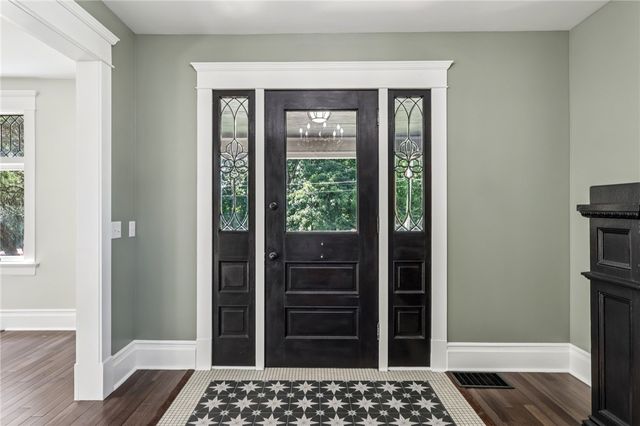 407 E LINCOLN AVENUE, New Castle, PA 16101