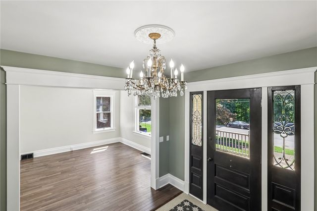 407 E LINCOLN AVENUE, New Castle, PA 16101