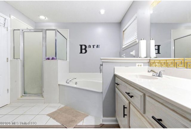 13122 Claybourne Cove, Olive Branch, MS 38654