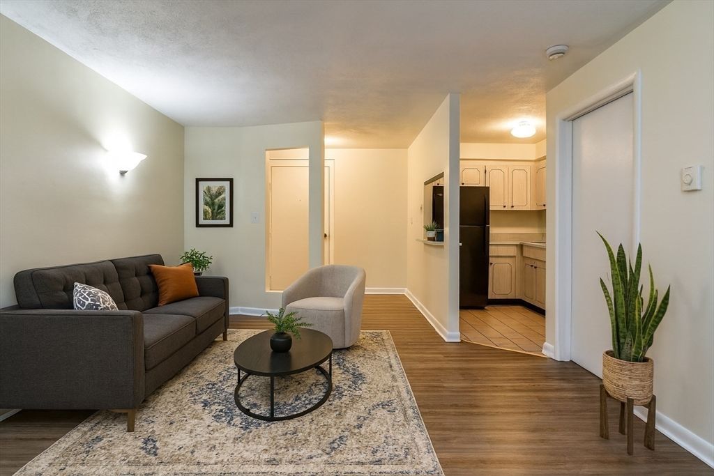 915 Edgell Rd 85, Framingham, MA 01701