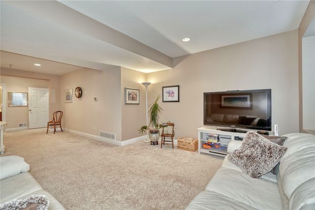 11 Canton Meadow, Perinton, NY 14450