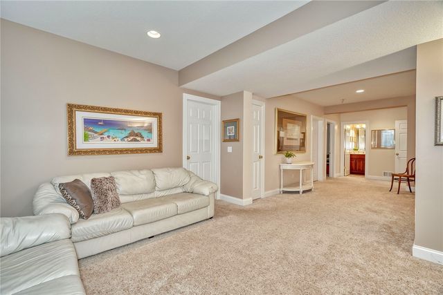 11 Canton Meadow, Perinton, NY 14450