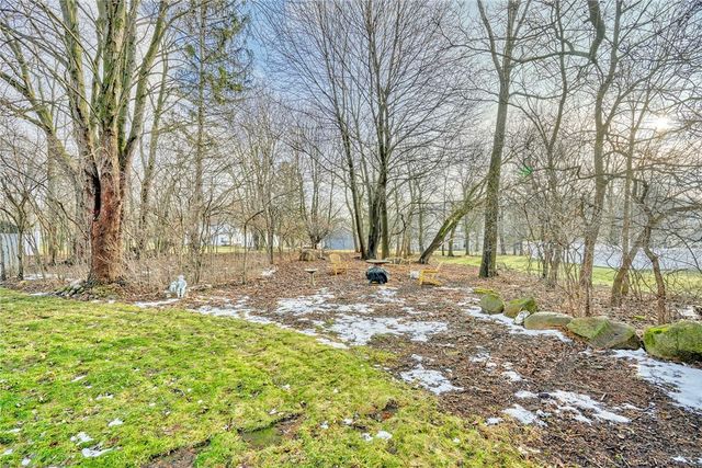 11 Canton Meadow, Perinton, NY 14450