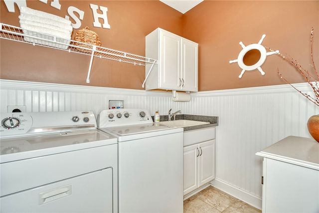 11 Canton Meadow, Perinton, NY 14450