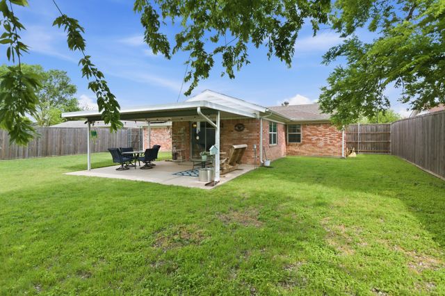 4709 Everest Drive, Fort Worth, TX 76132