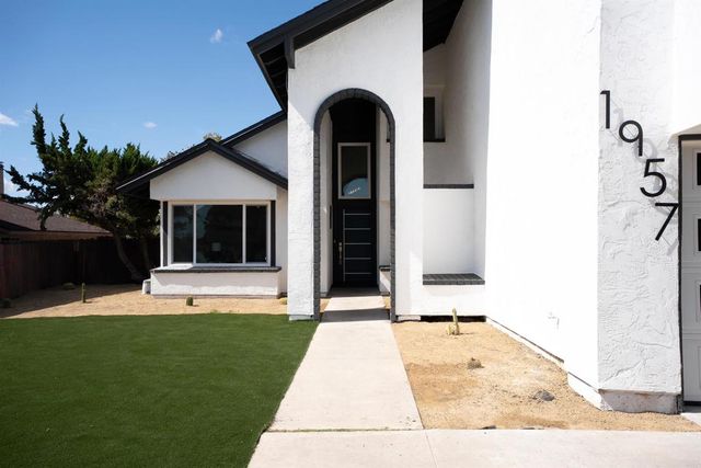 1957 Duke St, Chula Vista, CA 91913