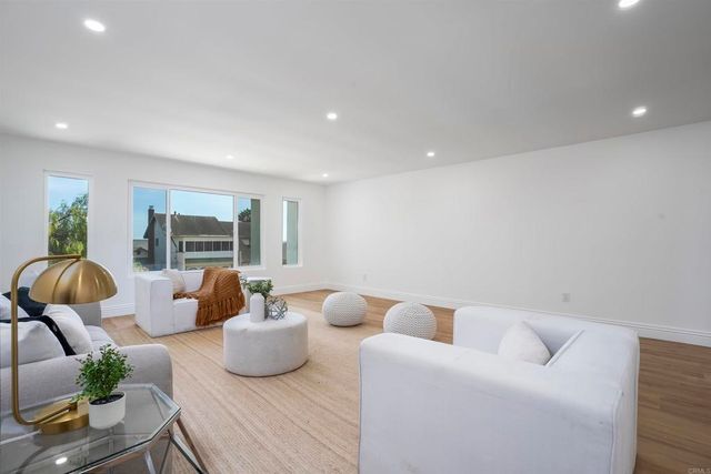 1957 Duke St, Chula Vista, CA 91913