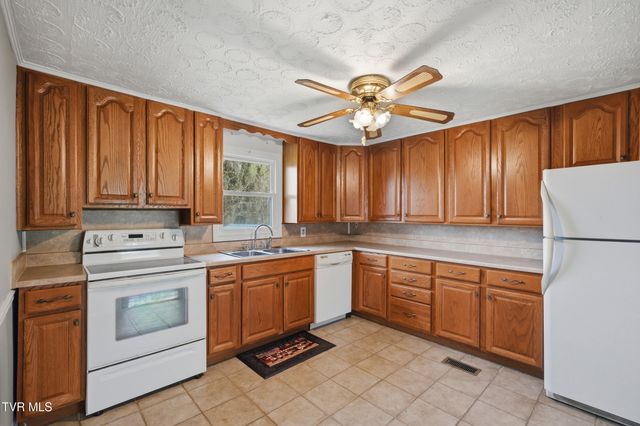 212 Mcfarland Drive, Kingsport, TN 37664