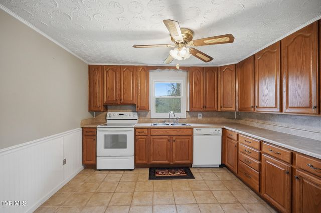 212 Mcfarland Drive, Kingsport, TN 37664