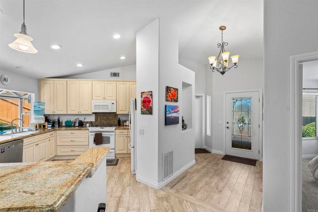 1668 Avenida Guillermo, Oceanside, CA 92056