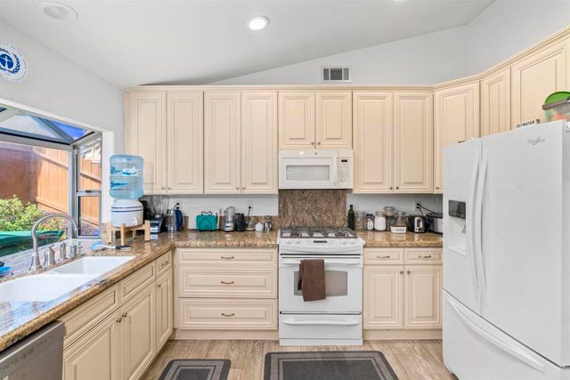 1668 Avenida Guillermo, Oceanside, CA 92056