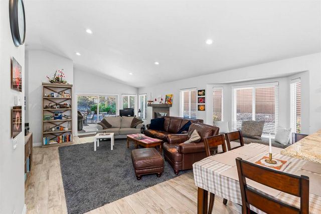 1668 Avenida Guillermo, Oceanside, CA 92056