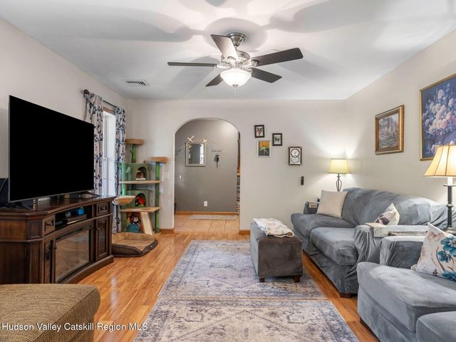34 Lancelot Drive, Saugerties, NY 12477