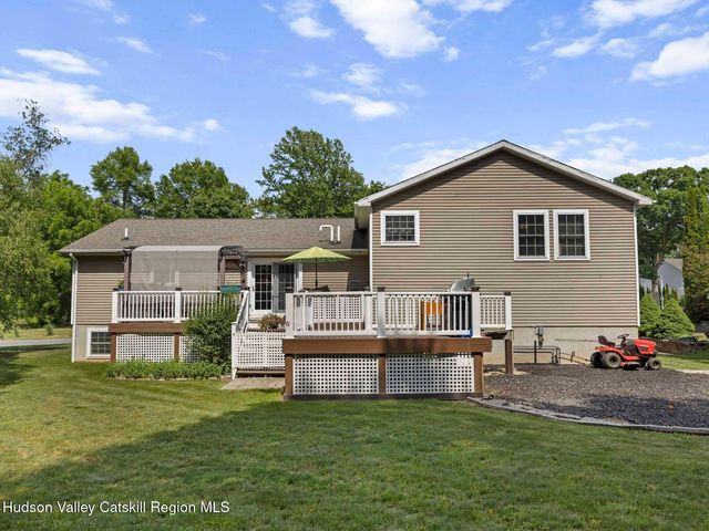 34 Lancelot Drive, Saugerties, NY 12477