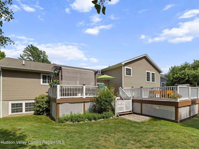 34 Lancelot Drive, Saugerties, NY 12477