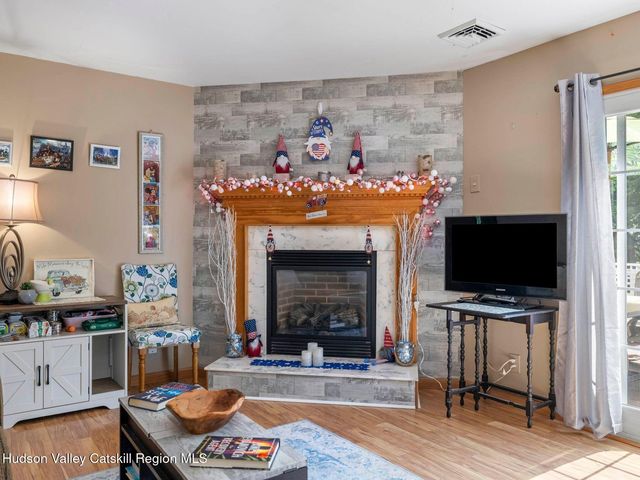 34 Lancelot Drive, Saugerties, NY 12477