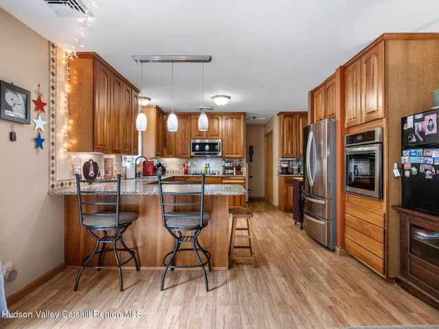 34 Lancelot Drive, Saugerties, NY 12477