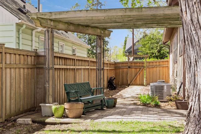 3545 18th Avenue S, Minneapolis, MN 55407