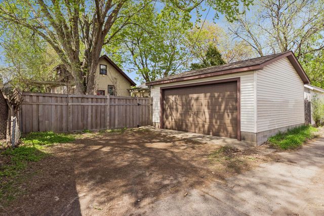 3545 18th Avenue S, Minneapolis, MN 55407