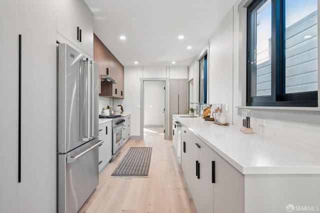 1371 34th Avenue, San Francisco, CA 94122