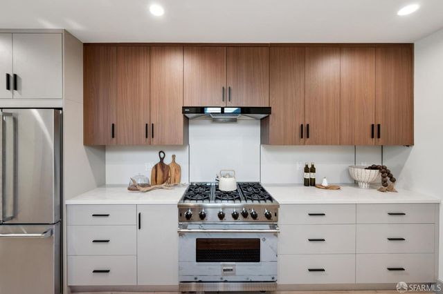 1371 34th Avenue, San Francisco, CA 94122