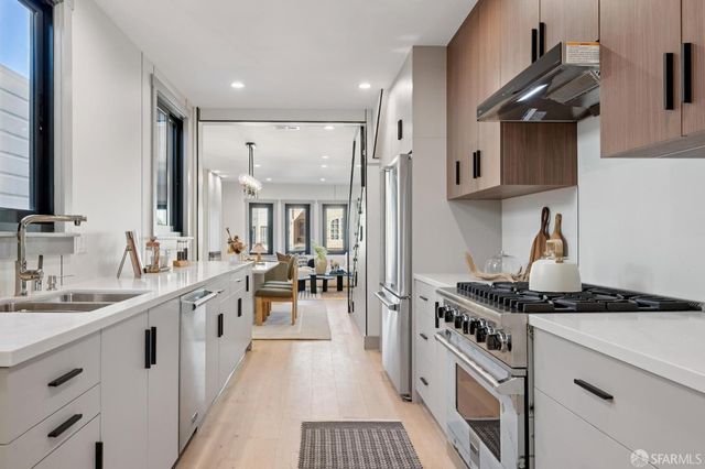 1371 34th Avenue, San Francisco, CA 94122