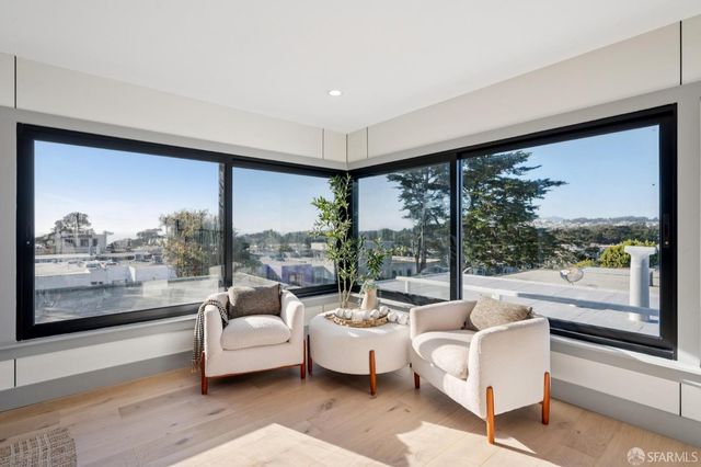 1371 34th Avenue, San Francisco, CA 94122