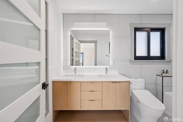 1371 34th Avenue, San Francisco, CA 94122