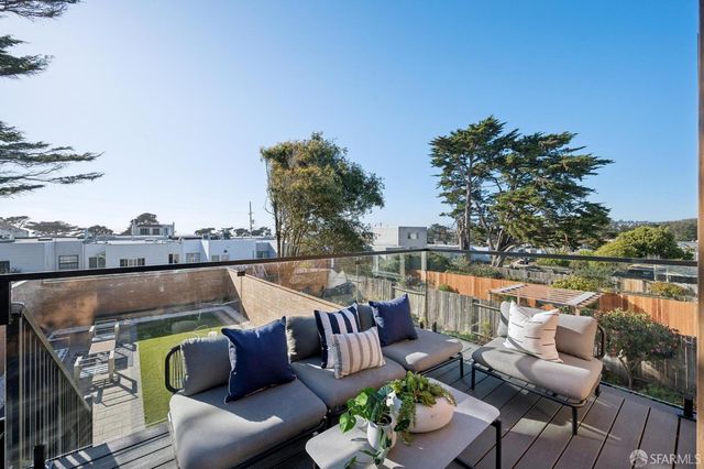 1371 34th Avenue, San Francisco, CA 94122