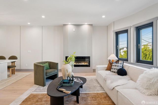 1371 34th Avenue, San Francisco, CA 94122