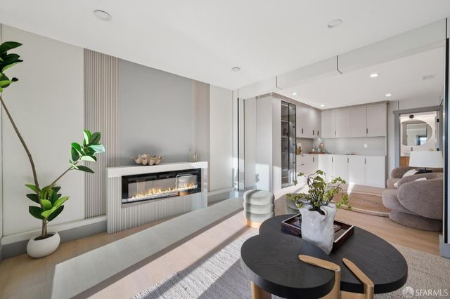 1371 34th Avenue, San Francisco, CA 94122