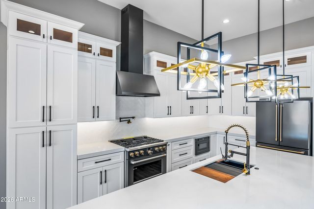 569 S MAY Place, Casa Grande, AZ 85194