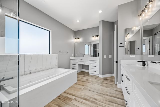 569 S MAY Place, Casa Grande, AZ 85194