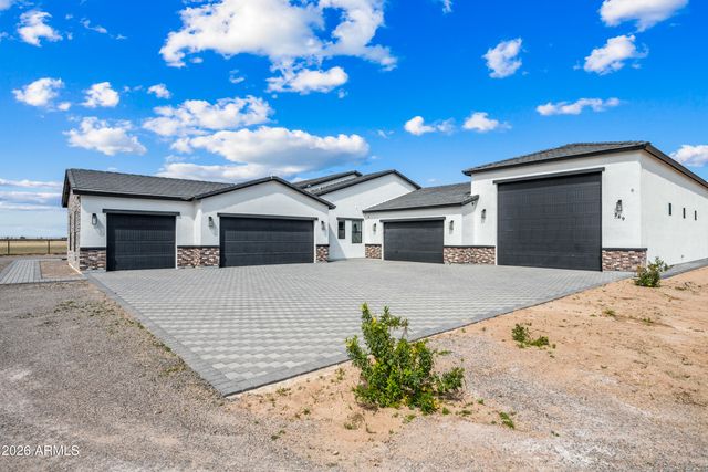 569 S MAY Place, Casa Grande, AZ 85194