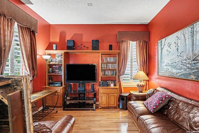 8610 LONDON HTS, San Antonio, TX 78254