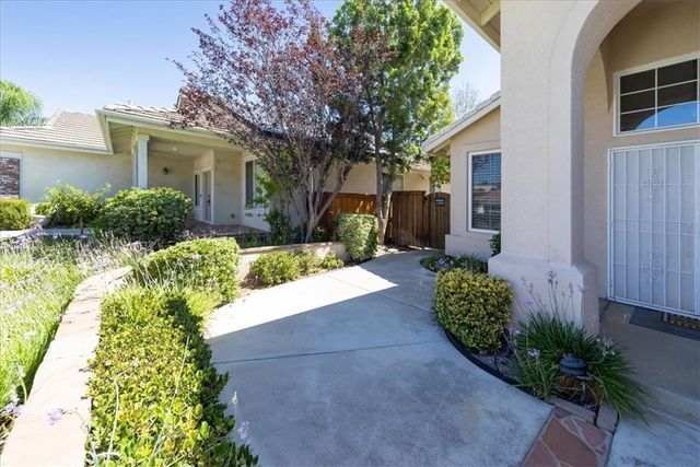 39687 Corte Gata, Murrieta, CA 92562