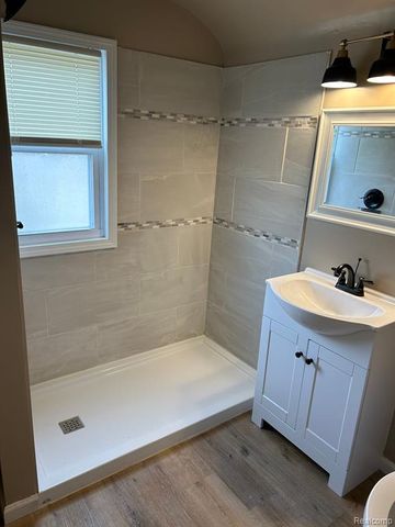 21733 Mcnichols Road, Detroit, MI 48219