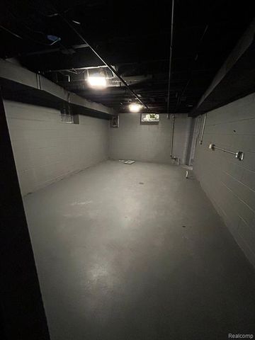 21733 Mcnichols Road, Detroit, MI 48219