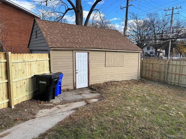 21733 Mcnichols Road, Detroit, MI 48219