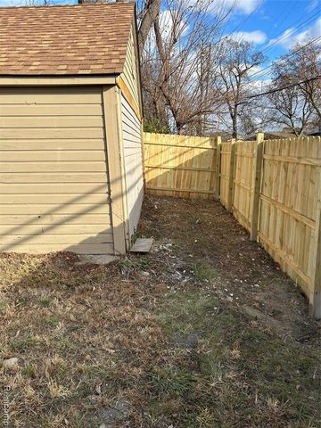 21733 Mcnichols Road, Detroit, MI 48219