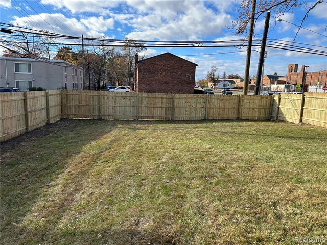 21733 Mcnichols Road, Detroit, MI 48219