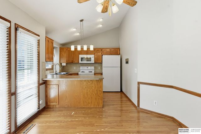 13572 V Circle, Omaha, NE 68137