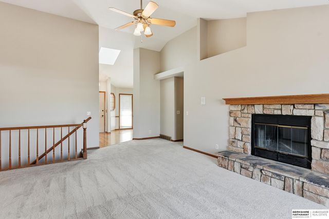 13572 V Circle, Omaha, NE 68137