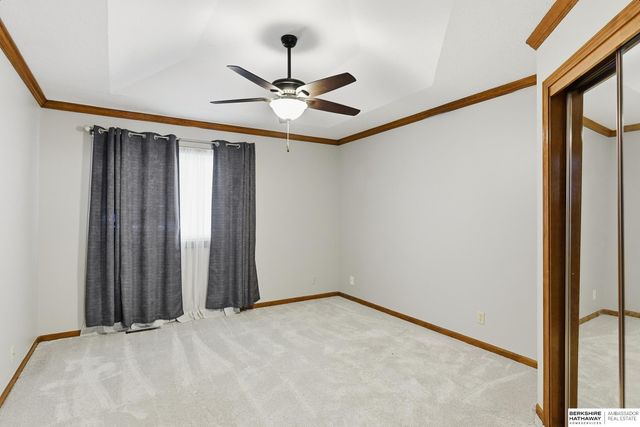 13572 V Circle, Omaha, NE 68137