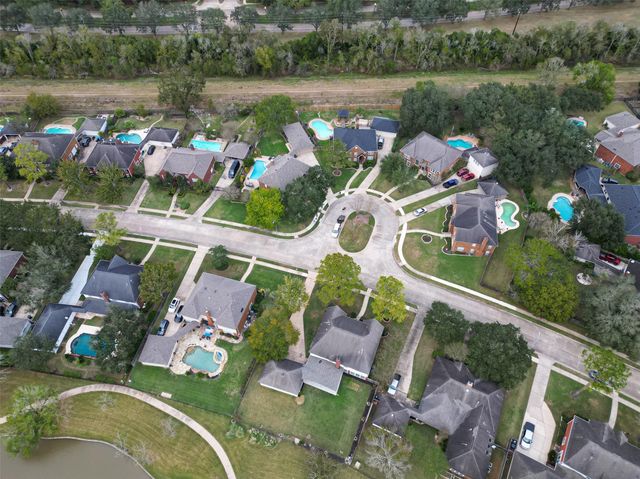 4019 Saint Michaels Court, Sugar Land, TX 77479