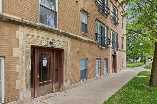 2556 W Rosemont Avenue 1, Chicago, IL 60659