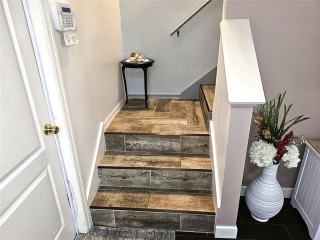 1613 MOSAIC FOREST DRIVE, Seffner, FL 33584