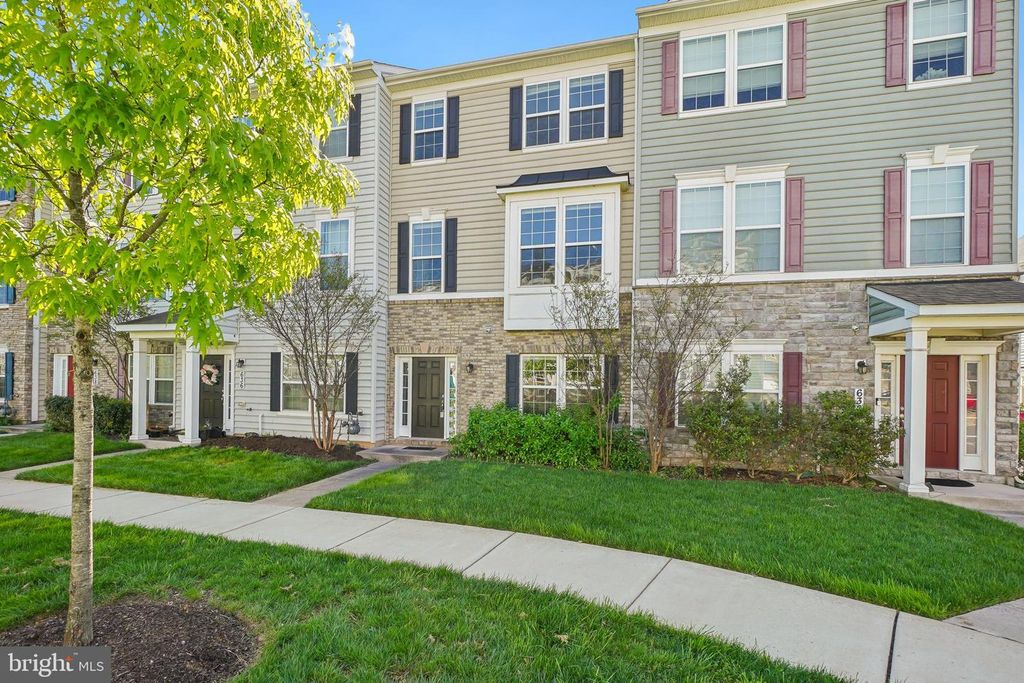 Image 2 of property listing at 634 BLANDWOOD RD, Frederick, MD 21701